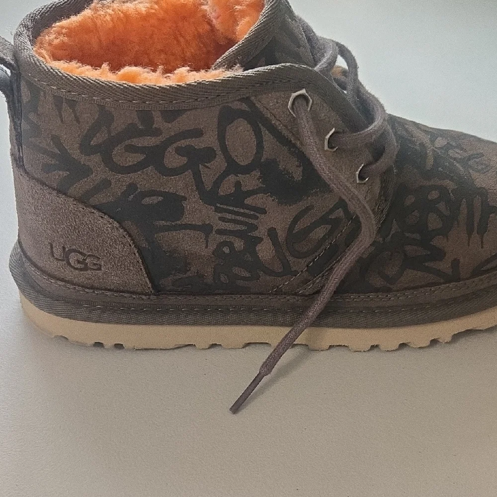 UGG Brown and Orange Boots with Cozy Lining - Picture 3 of 8